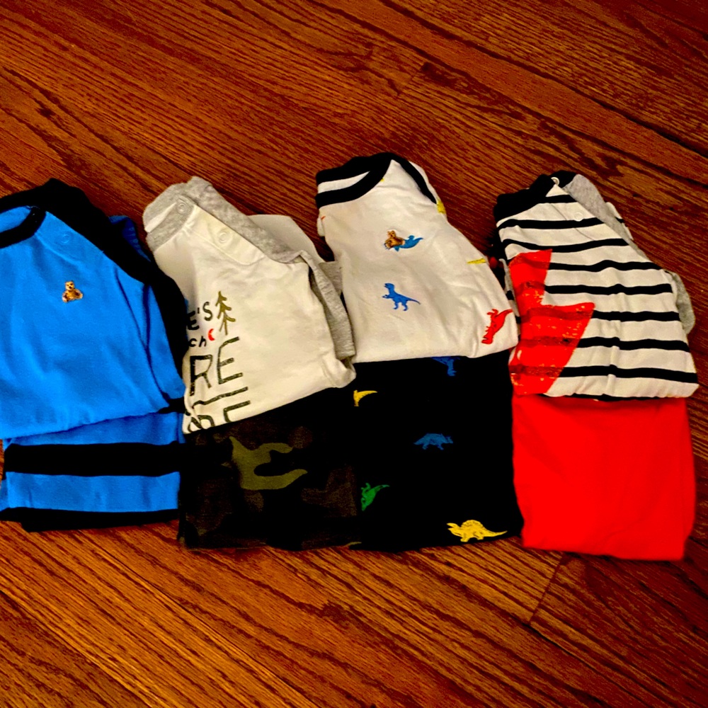 4 Baby Gap Outfits 12-18 months